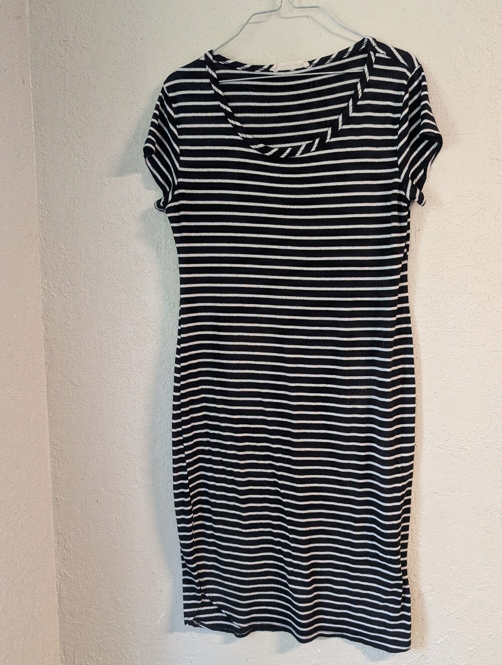 Striped Black and White Scoop Neck Midi Dress M Elevated Basic Minimalist Slit